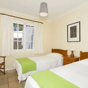 https://miguel-3-bed-with-private-pool.in-canary-islands.com