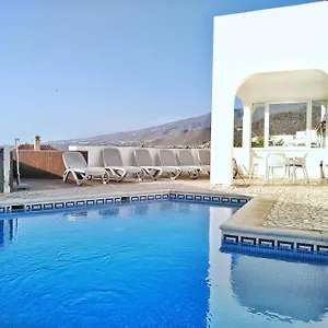 https://beautiful-villa-4-bdrm-pool.in-canary-islands.com